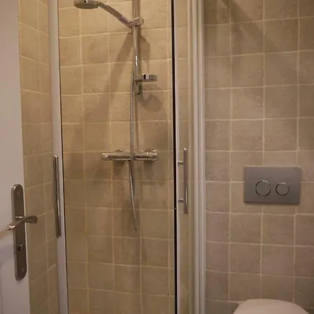 Vieille 2 - La Petite Maison à Safranier, 2 Bedrooms, Max 4 Adults&2 Kids