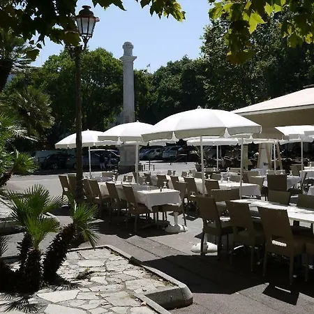 Vieille 2 - La Petite Maison A Safranier, 2 Bedrooms, Max 4 Adults And 2 Kids Apartment