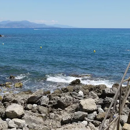 Apartment Vieille 2 - La Petite Maison A Safranier, 2 Bedrooms, Max 4 Adults And 2 Kids *